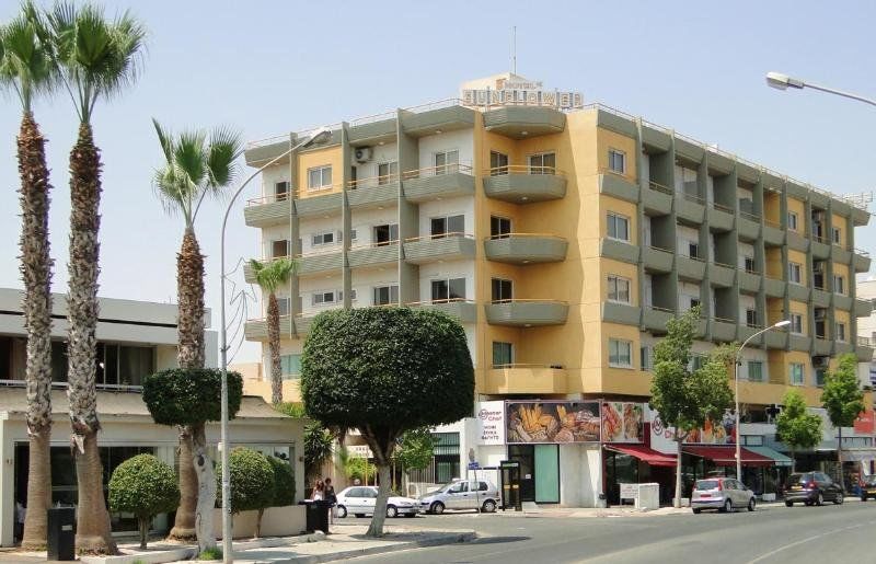 מלון דירות סאנפלאוור 3*